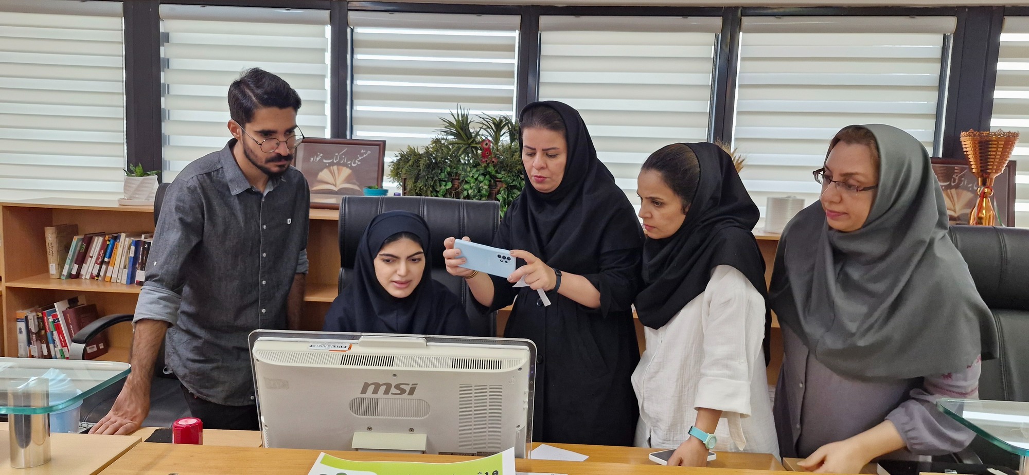 بازدید دانشجویان جدید الورود گروه ایمونولوژی و آموزش پزشکی دانشگاه از کتابخانه مرکزی